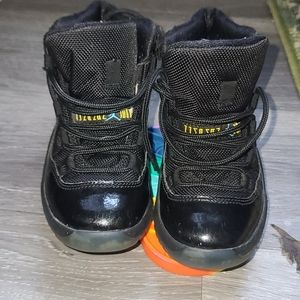 Boys Jordan Shoes 👞